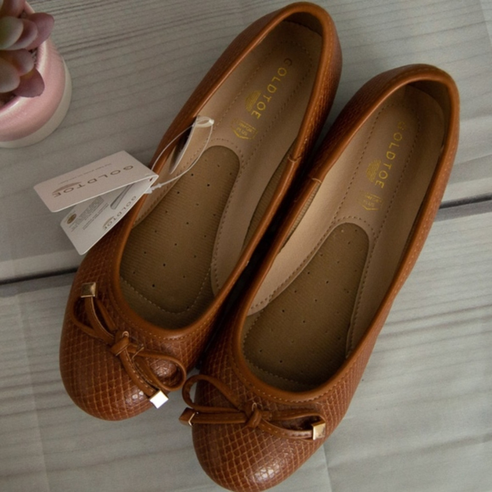 (last one )Gold Toe Camel Flat Dress Shoes - Picture 2 of 8